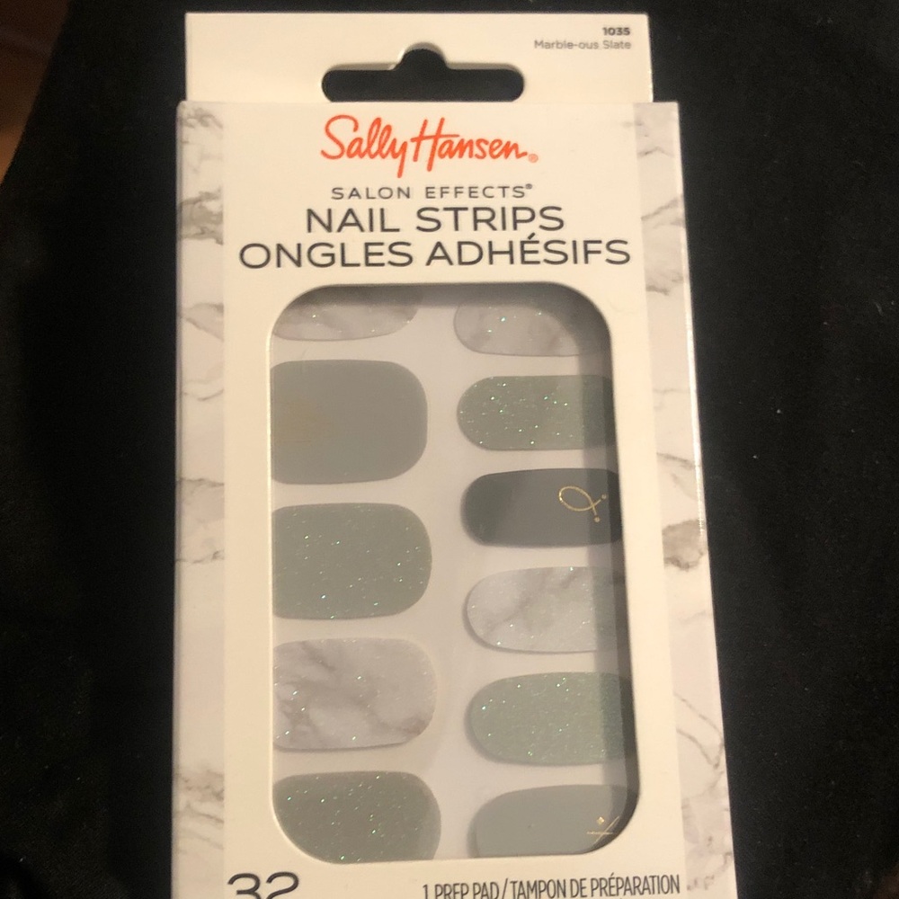 Sally Hansen Salon Effects Marble Nail Strips in Gray & White